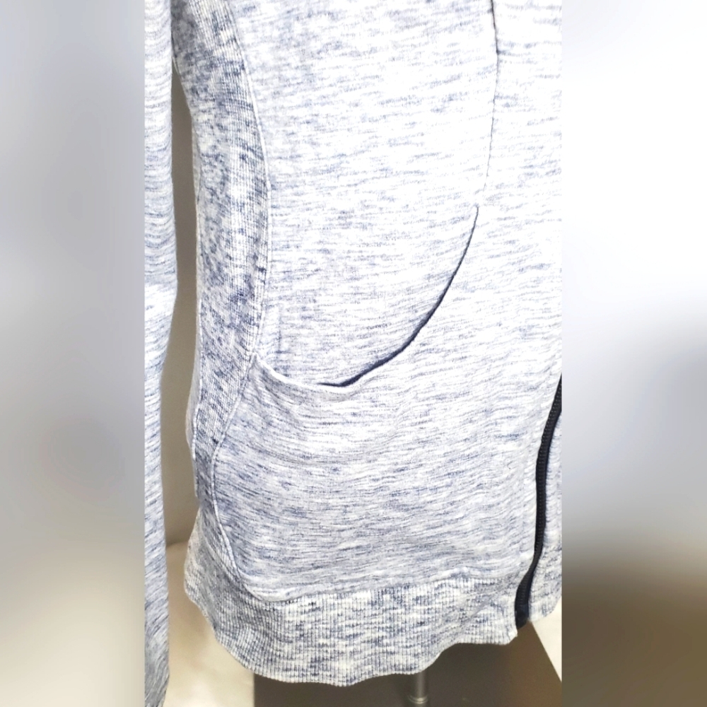 Lululemon Size 4 Blue and Gray Casual Zip-Up Jacket - Picture 6 of 11